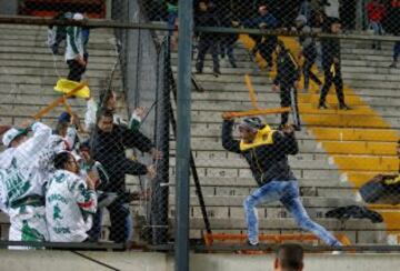 En imágenes la batalla campal entre Peñarol y Palmeiras