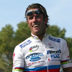 ¿Qué fue de Mario Cipollini? El esprínter más veloz y excéntrico