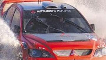 <b>BUSCA DESTINO. </b>Mitsubishi ya no contará con Solá para 2005 y por eso busca un nuevo equipo.