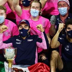 Le llueven felicitaciones a Checo Pérez por su triunfo en Fórmula 1