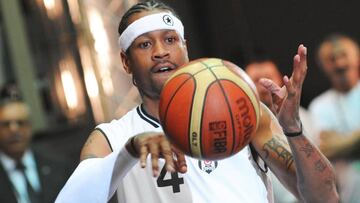 Allen Iverson durante su presentación con el Besiktas. El jugador tuvo que irse a Turquía por sus problemas económicos.