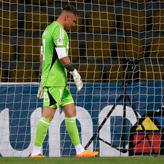 Peleas, indisciplinas y problemas personales: la polémica ruta que sepultó a Campos en la U