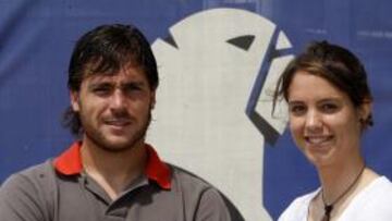 <b>'LA FORÇA D'UN SENTIMENT'. </b>Javi Chica y Lara Rabal posan para AS, ayer, en la Ciudad Deportiva.