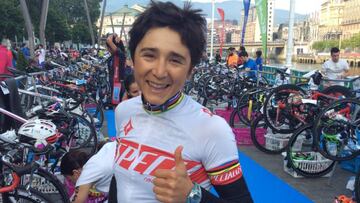 Bárbara Riveros brilla en España y se queda con triatlón