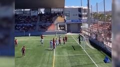 El gol más surrealista del año pasó en España y ya lo comenta todo el mundo