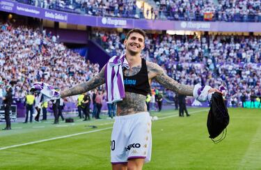 Stanko Juric celebra el ascenso a Primera. 
 