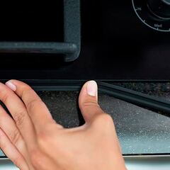 La tira selladora más vendida en Amazon que puedes usar en cocinas, baños, puertas y más