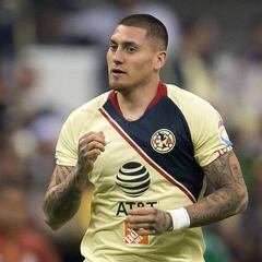 Nicolás Castillo y su mensaje a días del Clásico: “Ódienme más”