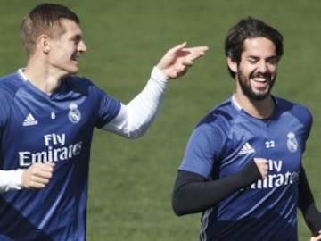 Kroos e Isco.