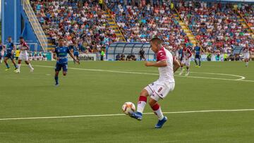 En la ida de las semifinales entre Saprissa y Pérez Zeledón ambos equipos tuvieron la oportunidad de llevarse el triunfo, pero los porteros destacaron.