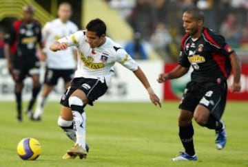 Alexis Sánchez en su último semestre en Colo Colo ante Caracas por Copa Libertadores (2007).