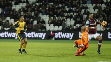 Alexis Sánchez brilla con un triplete en goleada del Arsenal