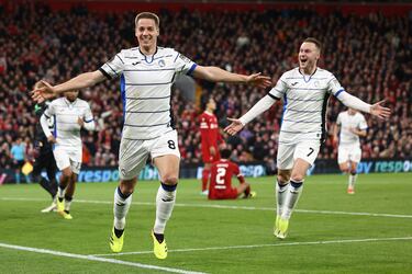 El mediocentro croata termina su vinculación con la Atalanta. El club bergamasco le firmó en 2018, primero cedido por el Chelsea y en 2020 pagó la opción de compra. Pasalic ha sido clave durante las últimas temporadas, con más gloria que pena, del conjunto lombardo.