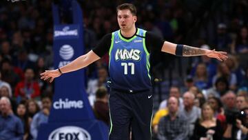 Dallas gana con facilidad, pero preocupa el tobillo de Doncic