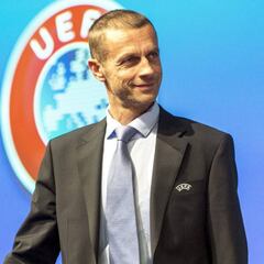 UEFA: "No está en nuestros planes usar el videoarbitraje"