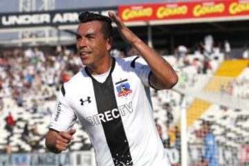 Esteban Paredes: 17 goles en 27 partidos por Colo Colo (11 Clausura y 6 Apertura).