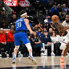 Primera noche negra de Klay Thompson en los Mavericks