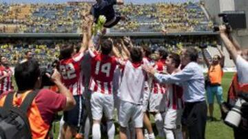 El Bilbao Athletic asciende en Cádiz por su entereza