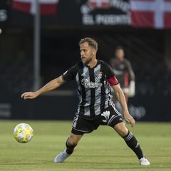 Cordero, segunda baja en el mercado invernal