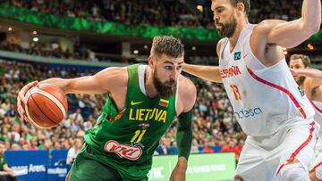 Remontada de España y palmeo decisivo de Pau Gasol en Lituania