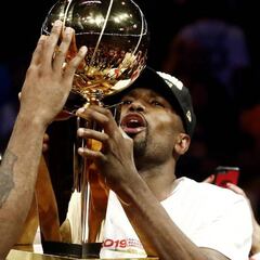 Ibaka: "Tenía una cuenta pendiente y por fin soy campeón"