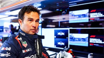 MIAMI, FLORIDA - MAY 05: Sergio Perez of Mexico and Oracle Red Bull Racing prepares to drive in the garage prior to the F1 Grand Prix of Miami at Miami International Autodrome on May 05, 2024 in Miami, Florida.   Mark Thompson/Getty Images/AFP (Photo by Mark Thompson / GETTY IMAGES NORTH AMERICA / Getty Images via AFP)