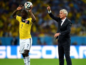 José Néstor Pékerman se fue de la Selección Colombia. El técnico argentino se va después de seis años, la clasificación a dos mundiales, descubrir nuevos talentos y figuras para el fútbol colombiano y el récord de partidos dirigidos con el equipo nacional. Acá unas imágenes para el recuerdo. ¡Gracias Profe!