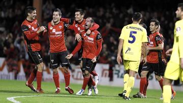 El Mirand&eacute;s celebra el primer gol ante el Villarreal. 