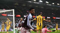 Un trámite entre protestas