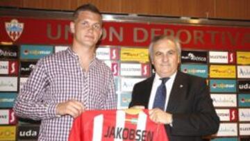 Jakobsen, en su presentación con el Almería