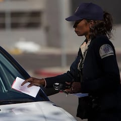 Conductores de California recibirán una multa extra de $100 si no pagan sus infracciones de tránsito