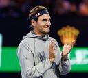 Federer vuelve a jugar al tenis en Shanghái