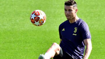 Sarri se aferra a Cristiano para vencer su pasado