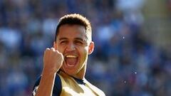Alexis celebra uno de sus goles.