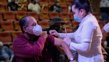 Vacunación COVID-19: arranca inoculación para sector de 50 a 59 años en EdoMex