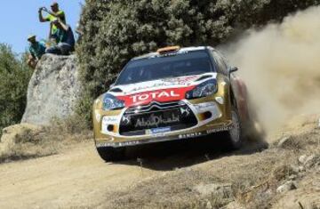 El coche de Dani Sordo y su copiloto Carlos del Barrio.