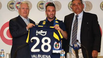 Las figuras con las que Mauricio Isla compartirá en Fenerbahce