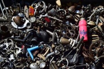 La carrera se creó en 1997 para salvaguardar la Strade Bianche de la Toscana. Empieza y termina en Gaiole, pueblo de la provincia de Siena.