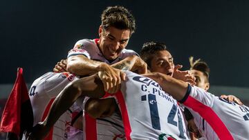 Los michoacanos le pegaron a Tijuana en la frontera y están en semifinales del certamen copero. Sansores y Penilla los artífices del triunfo.