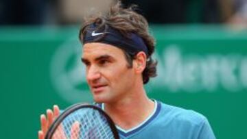 Federer gana a Stepanek y dice que podría renunciar a París
