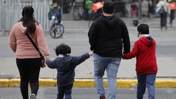 Vacunación contra la Covid-19 en colegios: ¿qué permisos necesitan llevar los niños?