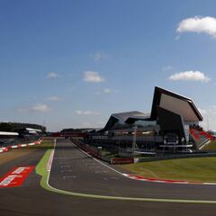 El desafío de Silverstone: hacer Abbey y Farm con el DRS abierto