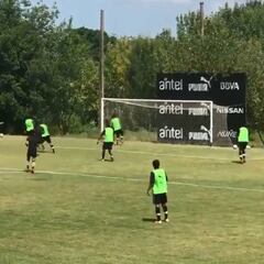 ¡Brillante doblete de Christian Bravo en amistoso de Peñarol!