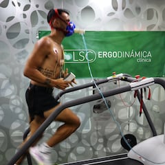 El “atrevido” Álex Martín completa la zaga de Ania