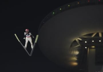 El austriaco Stefan Kraft durante un entrenamiento en los test de Pyeongchang, previos a los Juegos Olímpicos de invierno.