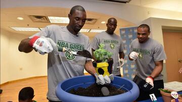 Ben Gordon planta un esqueje durante la ‘Green Week’ de la NBA.