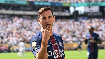 Fabián Ruiz celebra un gol en las semifinales del Mundial de Clubes contra el Madrid.