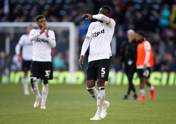 Leeds United del técnico Marcelo Bielsa cayó 4-2 ante los Derby County que son dirigidos por el exfutbolista Frank Lampard