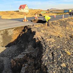 Vídeos: Ciudad de Islandia se parte en dos por posible erupción volcánica