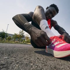 Adidas responde a Nike en la guerra de las zapatillas mágicas